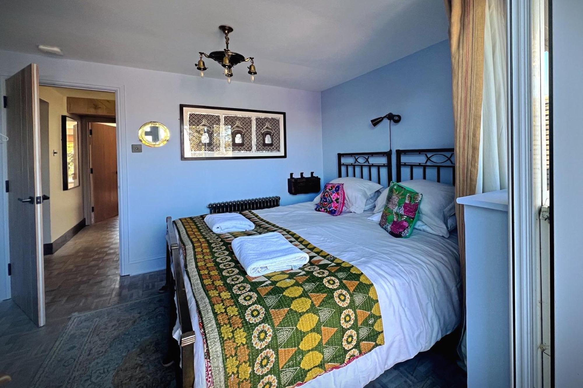 Kinara In Camber Villa Exterior photo
